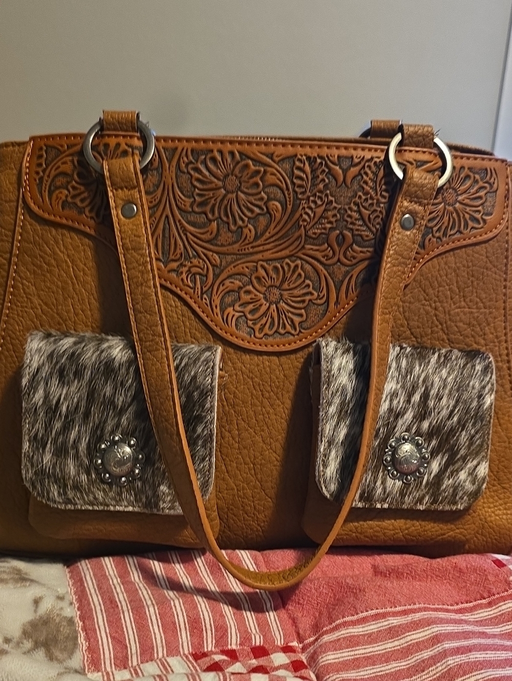 Trinity Ranch Tan Western Tote Bag Tooled Floral Flap Cowhide Pockets